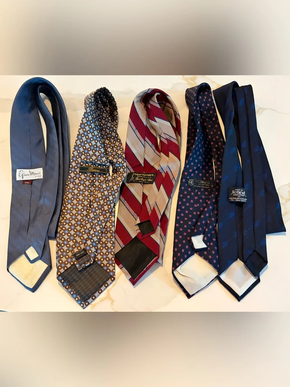 Multiple brands vintage lot
